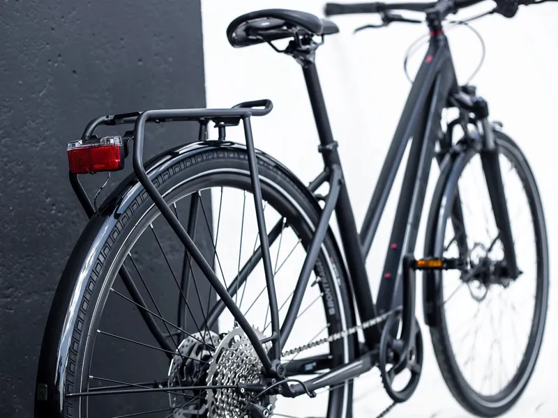TREK Dual Sport 3 Equipped Stagger Gen 5 Hybrid Bike in Black